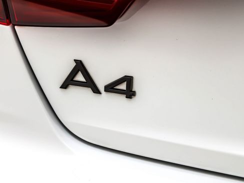 Used 2023 Audi A4 2.0T Premium Plus w/ Premium Plus Package image 8