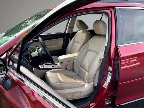 Used 2016 Subaru Outback 2.5i Limited AWD/4WD image 21