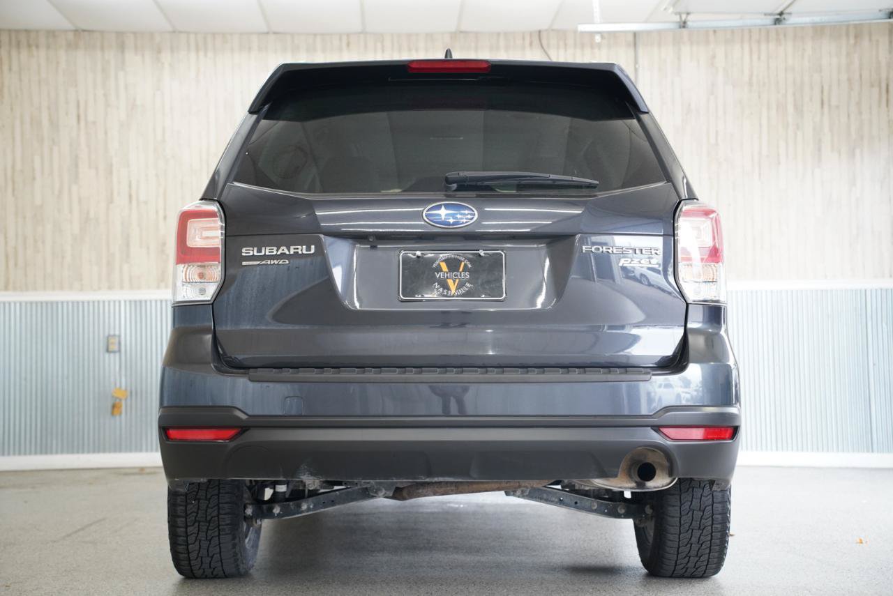Used 2017 Subaru Forester 2.5i Premium w/ All-Weather Package AWD/4WD image 9