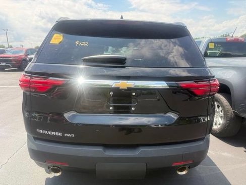 Used 2023 Chevrolet Traverse LS AWD/4WD image 4