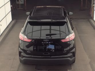 Used 2024 Ford Edge SEL w/ Sport Appearance Package AWD/4WD image 6