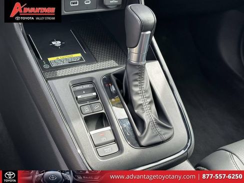 Used 2025 Honda CR-V EX-L image 37