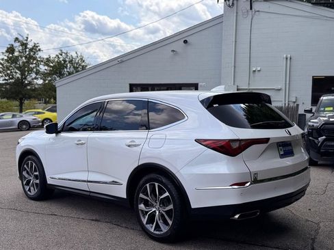Used 2023 Acura MDX SH-AWD w/ Technology Package image 4