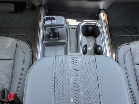 New 2026 Chevrolet Silverado 1500 High Country AWD/4WD image 6