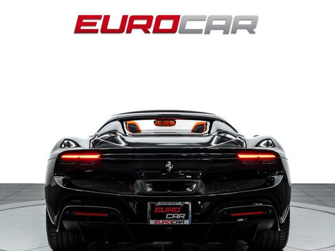 Used 2025 Ferrari 296 GTS RWD image 5
