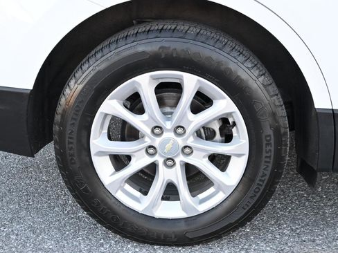 Used 2018 Chevrolet Equinox LT image 12