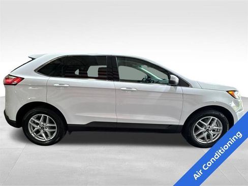 Used 2024 Ford Edge SEL AWD/4WD image 4