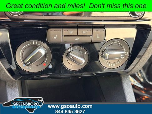 Used 2016 Volkswagen Jetta Sport image 24