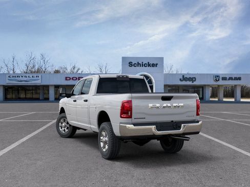 New 2026 RAM 2500 Big Horn AWD/4WD image 3
