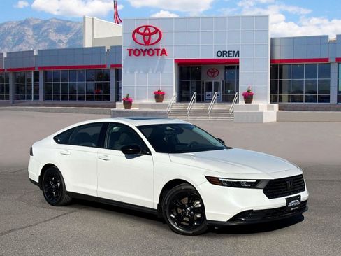 Used 2025 Honda Accord SE image 1