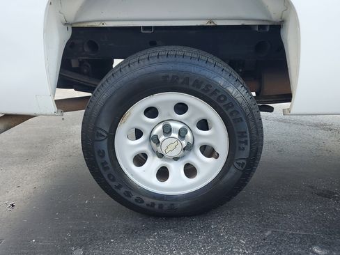 Used 2013 Chevrolet Silverado 1500 W/T image 27