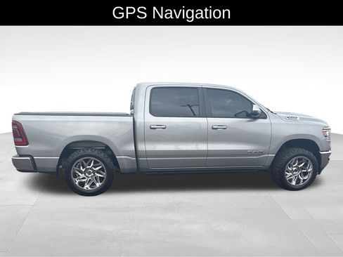 Used 2023 RAM 1500 Laramie AWD/4WD image 2