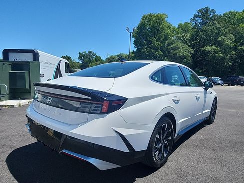 Used 2024 Hyundai Sonata SEL FWD image 5