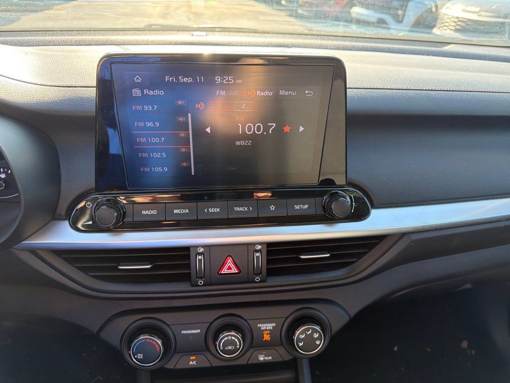 Certified 2023 Kia Forte LXS w/ LXS Technology Package FWD image 17