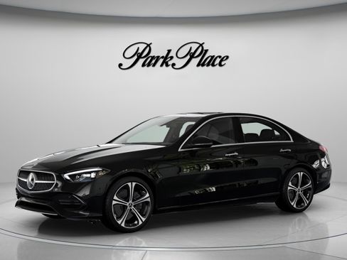Used 2025 Mercedes-Benz C 300 Sedan image 2