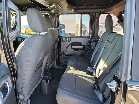 Used 2021 Jeep Wrangler Unlimited Sport image 11