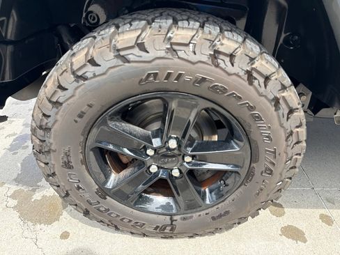 Used 2021 Jeep Wrangler Unlimited Sahara AWD/4WD image 10