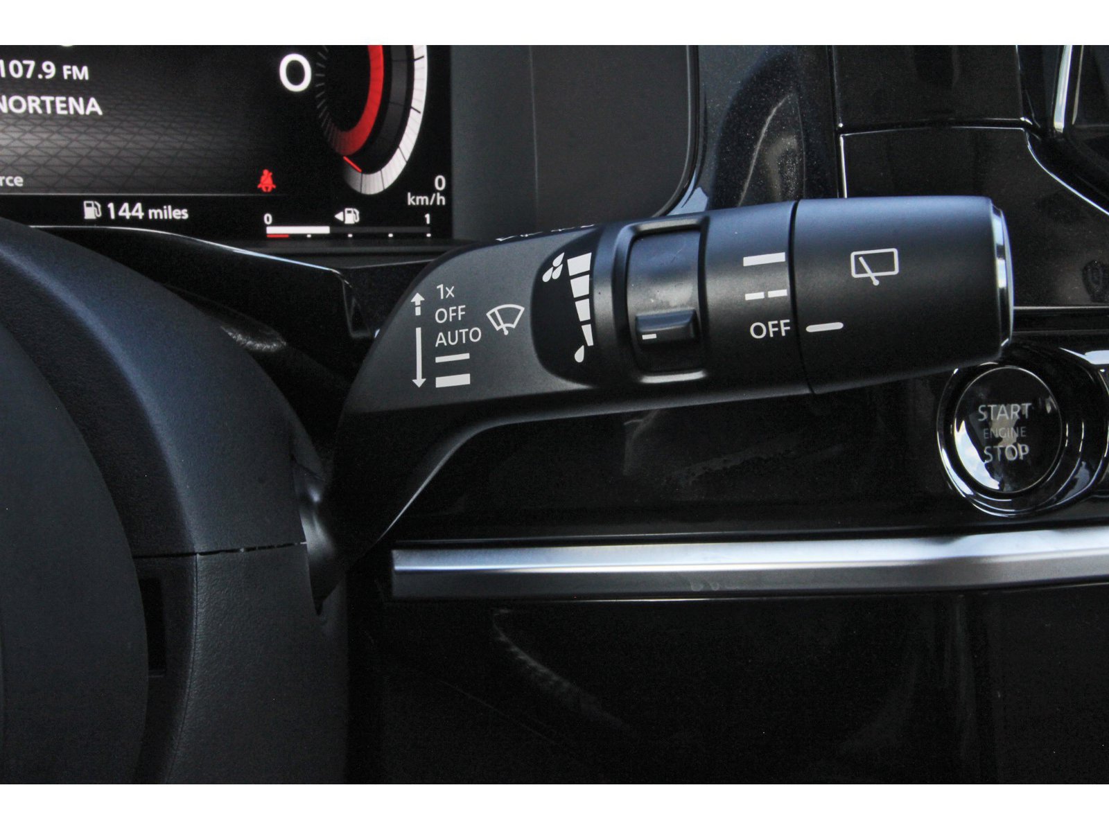Certified 2025 Nissan Pathfinder Platinum w/ Cargo Package FWD image 23