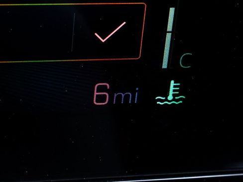 New 2025 Chevrolet Trax LT w/ Driver Confidence Package image 32