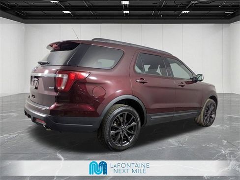 Used 2019 Ford Explorer XLT w/ Equipment Group 202A image 5