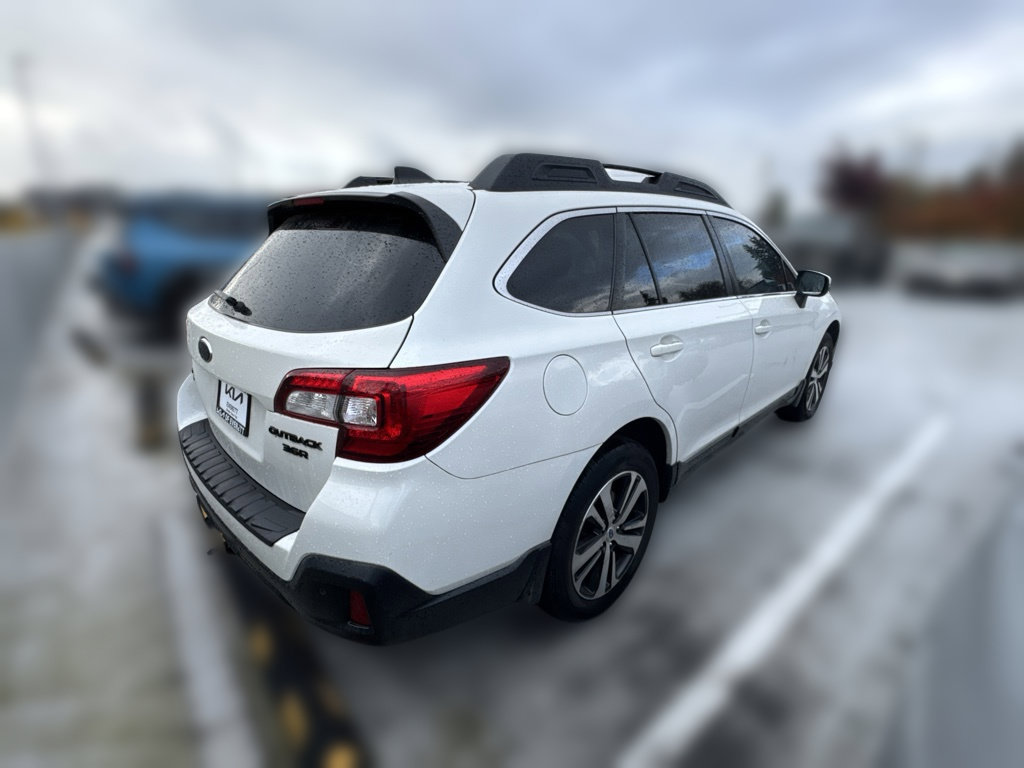 Used 2019 Subaru Outback 3.6R Limited w/ Popular Package #2 AWD/4WD image 10