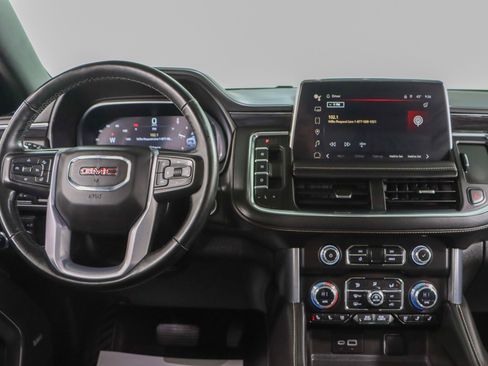 Used 2023 GMC Yukon SLT image 18