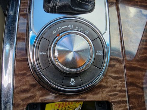 Used 2017 Nissan Armada Platinum w/ Captain Seat Package image 20