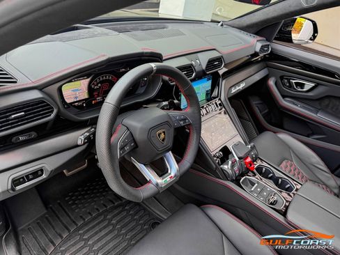 Used 2024 Lamborghini Urus S image 34