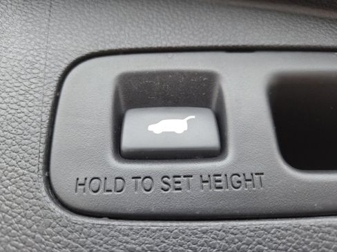 Used 2018 Honda CR-V Touring image 20