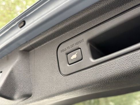 New 2026 Honda Odyssey Touring image 9