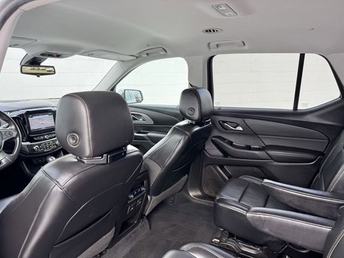 Used 2018 Chevrolet Traverse LT w/ LPO, Cargo Package image 22