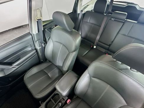 Used 2017 Subaru Forester 2.5i Touring w/ Popular Package #2 image 23