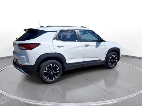 Used 2022 Chevrolet TrailBlazer LT w/ Convenience Package FWD image 8