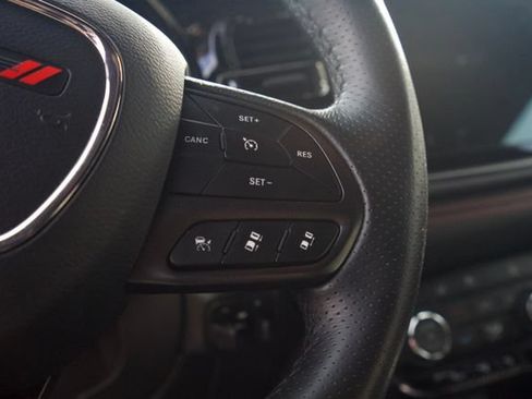 Used 2025 Dodge Durango GT AWD/4WD image 16