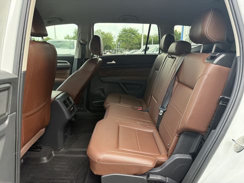 Used 2022 Volkswagen Atlas SE AWD/4WD image 32