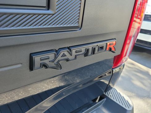 Used 2025 Ford F150 Raptor w/ Equipment Group 803A Raptor R AWD/4WD image 8