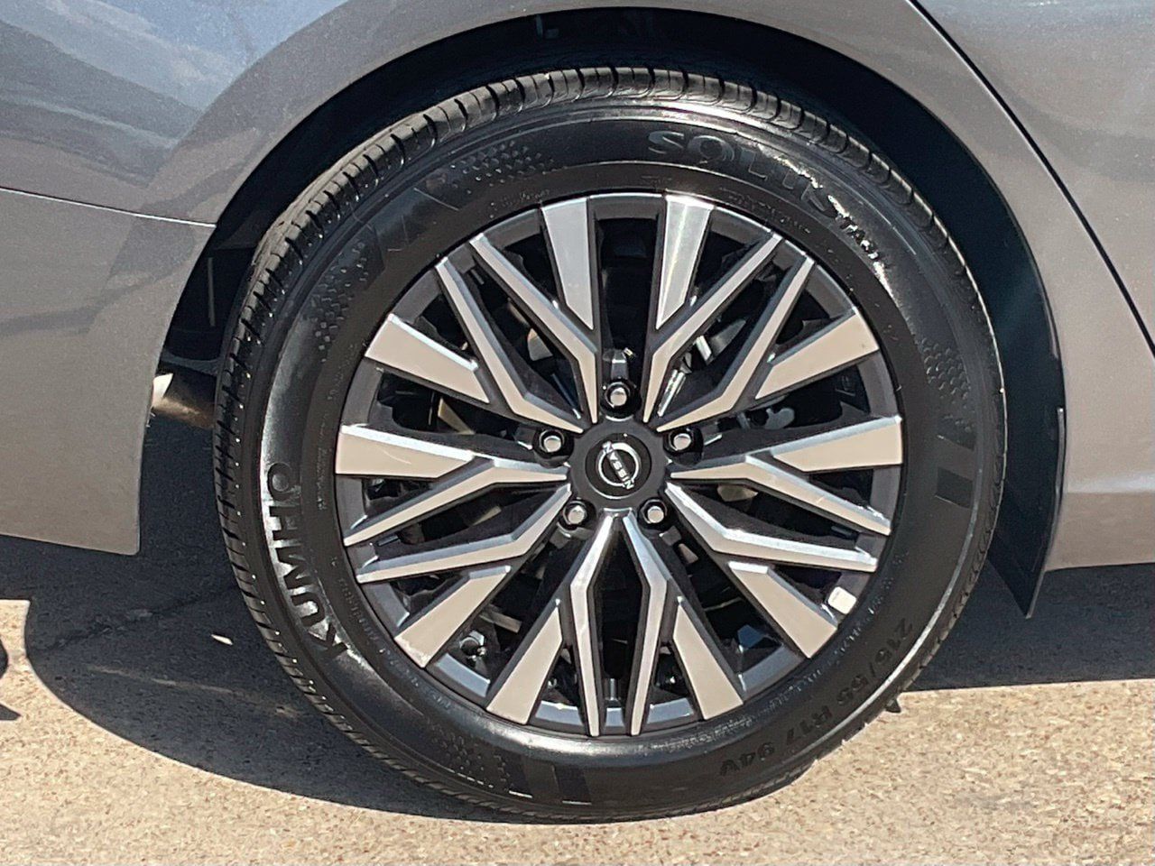 Used 2026 Nissan Altima 2.5 SV FWD image 7