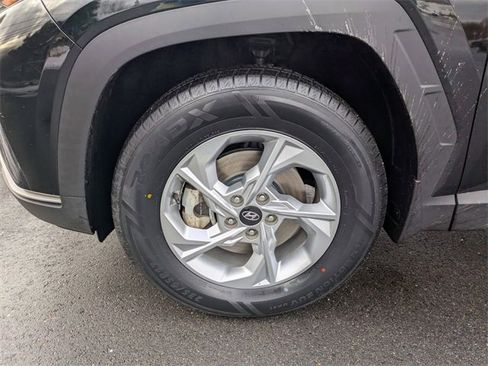 Certified 2023 Hyundai Tucson SE image 9