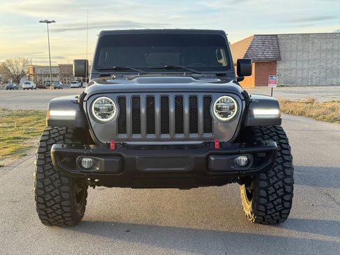 Used 2018 Jeep Wrangler Unlimited Rubicon AWD/4WD image 3