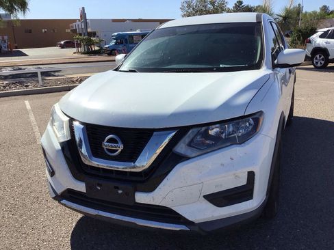 Used 2017 Nissan Rogue S FWD image 10