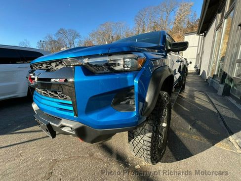 Used 2023 Chevrolet Colorado ZR2 w/ ZR2 Convenience Package III image 8