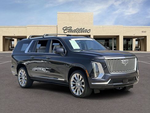 Certified 2026 Cadillac Escalade ESV Platinum Luxury w/ LPO, Radiant Package AWD/4WD image 3