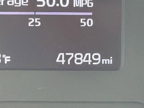 Used 2021 Kia Seltos EX image 19