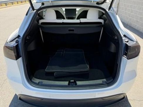 Used 2020 Tesla Model Y Long Range AWD/4WD image 14