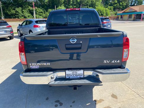 Used 2018 Nissan Frontier SV AWD/4WD image 7