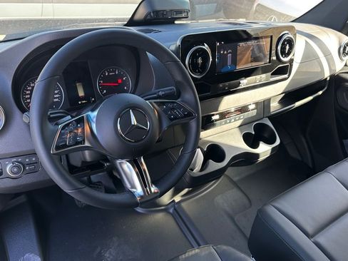 New 2025 Mercedes-Benz Sprinter 2500 image 24