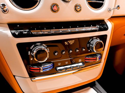 Used 2022 Rolls-Royce Phantom Sedan w/ The Phantom Package RWD image 89