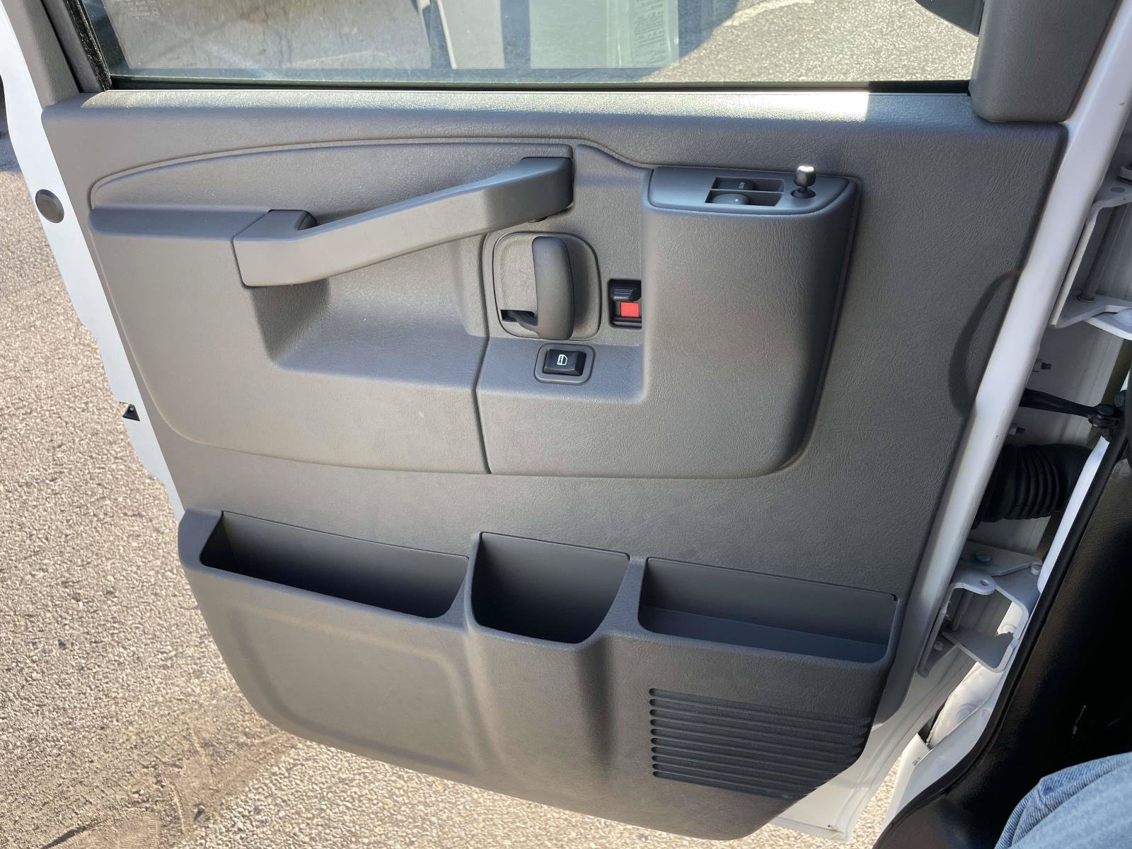Certified 2025 GMC Savana 2500 w/ Driver Convenience Package RWD image 22
