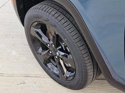 New 2026 Jeep Grand Cherokee L Limited w/ Limited Altitude Package RWD image 6