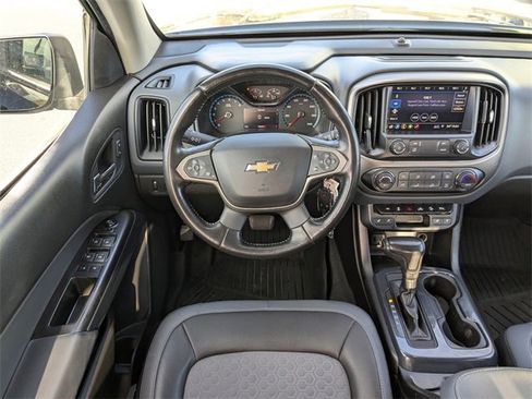 Used 2019 Chevrolet Colorado Z71 w/ LPO, Premium Interior Package image 15